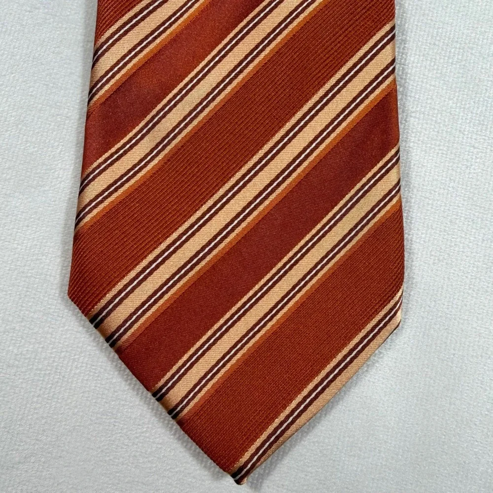 BOSS Hugo Boss 100% Silk Necktie Brown Orange Tan Designer Striped Made in Italy